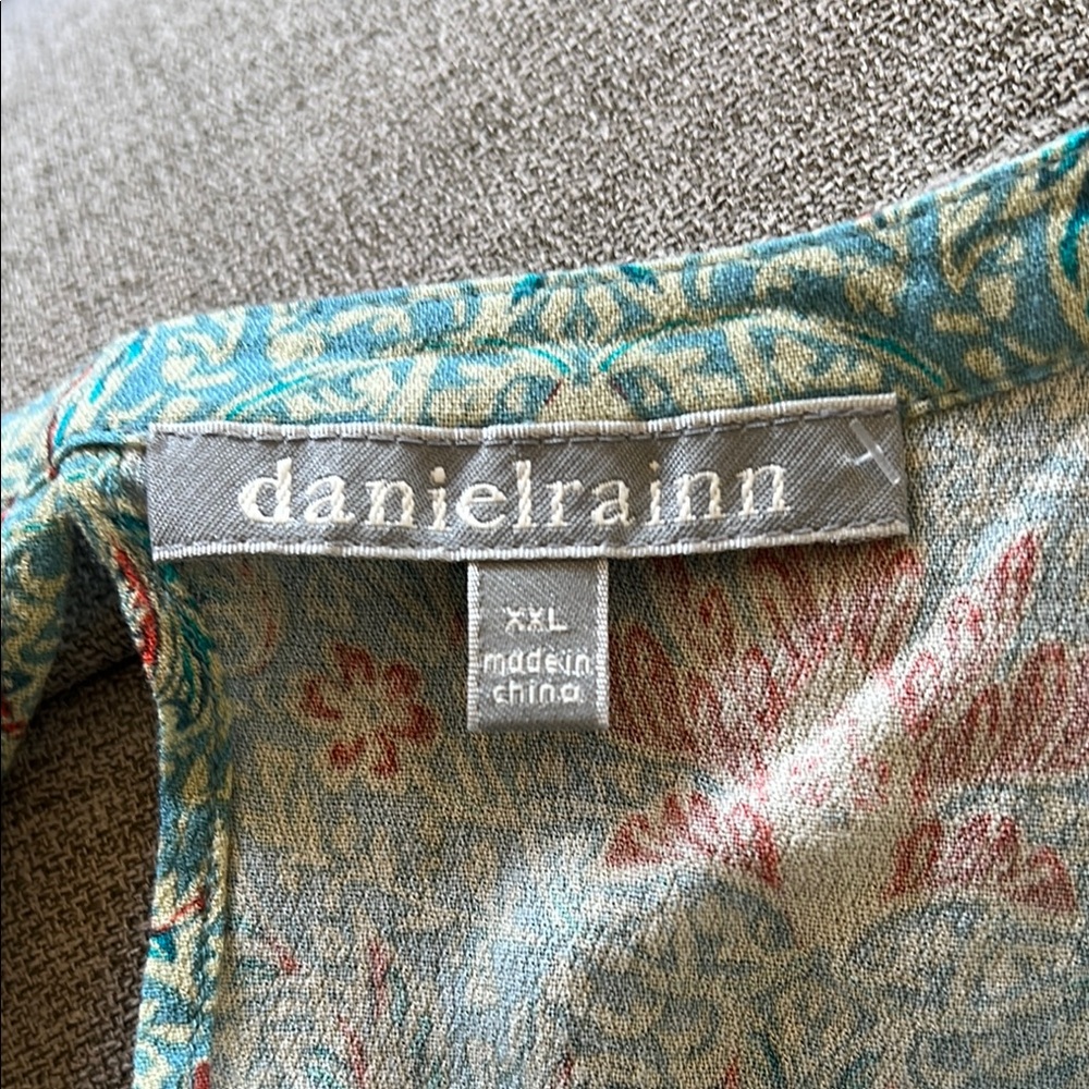 Daniel Rainn Sleeveless Boho Print V-Neck Top in Teal and Coral - Picture 2 of 5